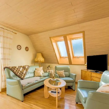 Lovely Holiday In With Terrace And Garden Tatil Evi